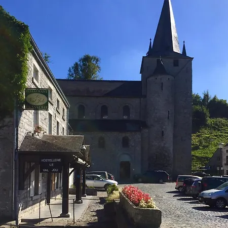 度假居 Cocooning Near Dinant 300m From River Meuse
