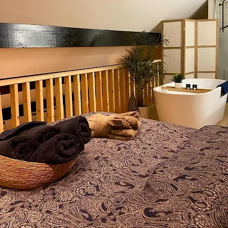 Cocooning Near Dinant 300m From River Meuse